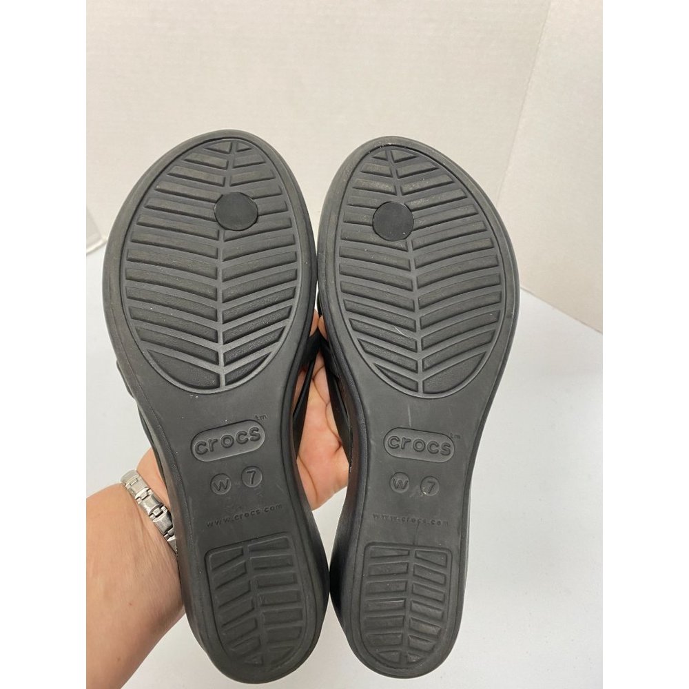 crocs black slides sandals size 7 women - Picture 6 of 7